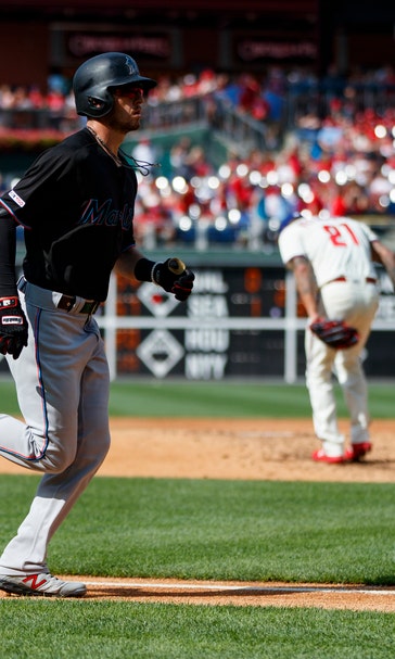 Castillo's 2-run double lifts Marlins past Phillies 5-3